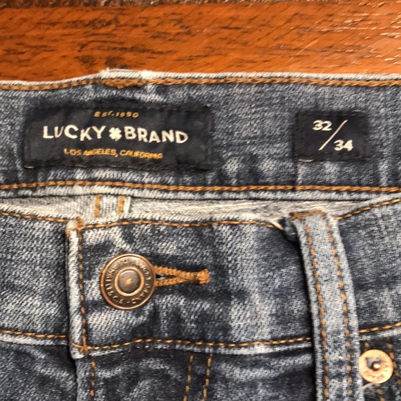 Lucky Brand 221 Straight Jeans - Picture 4 of 9